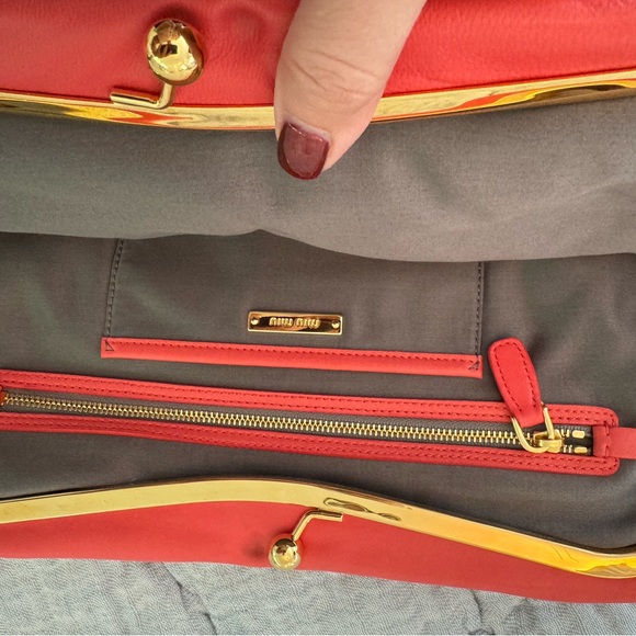 Miu miu bow coral clutch - Picture 4 of 4